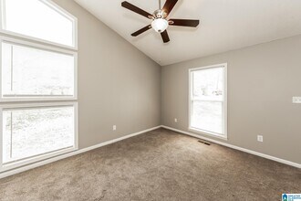 1626 Mardis Dr in Birmingham, AL - Foto de edificio - Building Photo