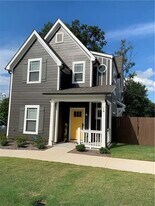 18 Ridge Knoll Cir in Greenville, SC - Building Photo