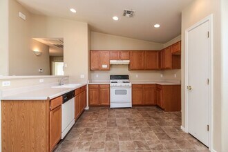 3620 W Avenida Del Mar in Tucson, AZ - Foto de edificio - Building Photo