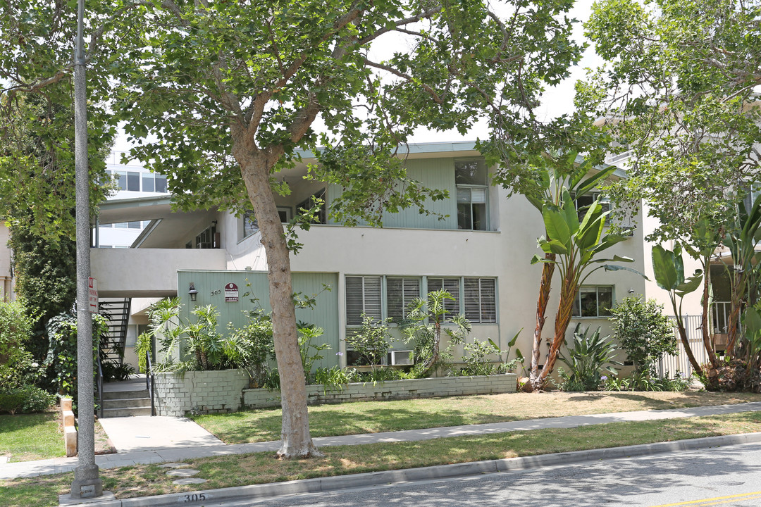 305 S Rexford Dr in Beverly Hills, CA - Building Photo