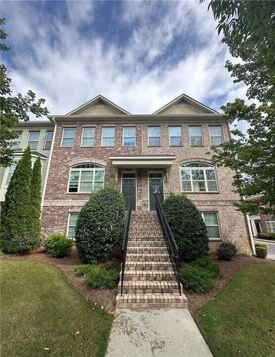 4925 Hudson Square in Johns Creek, GA - Building Photo