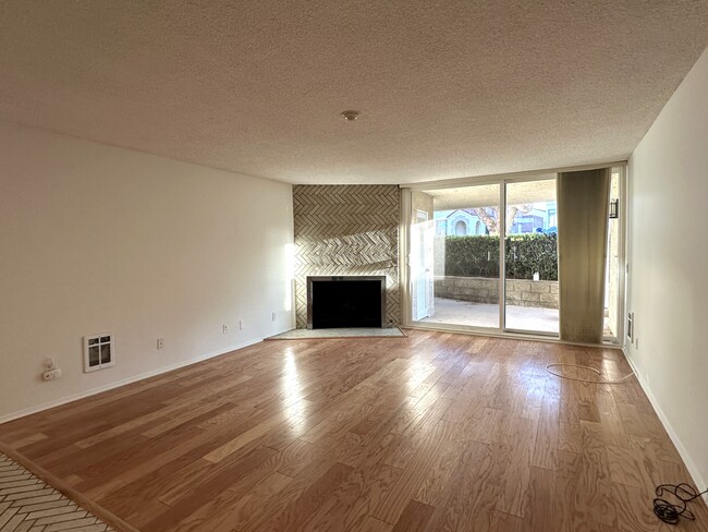 428 Esplanade in Redondo Beach, CA - Building Photo - Building Photo