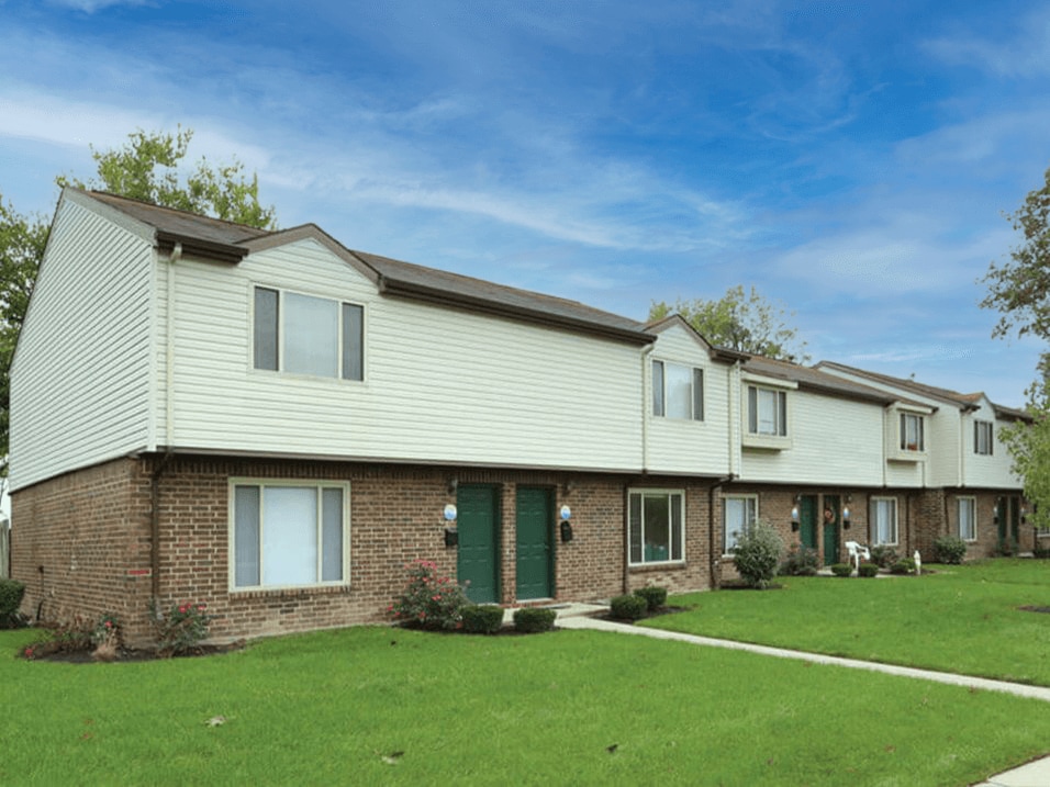 Northlake Village Apartments in Lima, OH - Building Photo