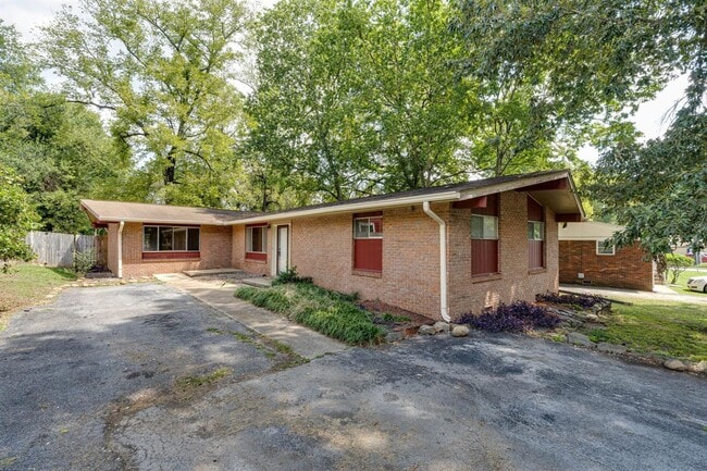 property at 4363 Montview Dr