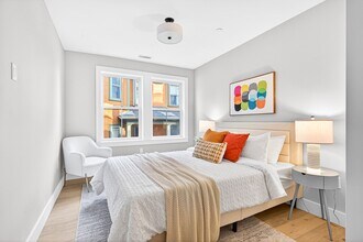 584 Cambridge St in Boston, MA - Building Photo - Building Photo