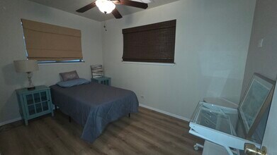 2910 Wacos Dr in San Antonio, TX - Building Photo - Building Photo