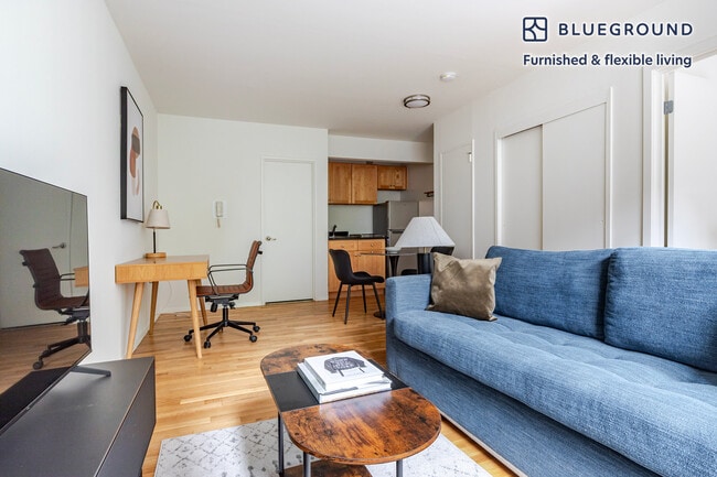 434 W 19th St in New York, NY - Building Photo - Building Photo