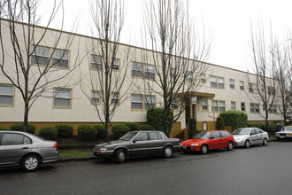 Forestry Court Apartments in Portland, OR - Building Photo - Building Photo