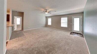 332 Blue Dr in Newcastle, OK - Building Photo - Building Photo