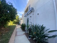 117 Olive Ave in Upland, CA - Foto de edificio - Building Photo