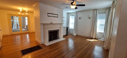 3704 Charleswood Ave in Memphis, TN - Building Photo - Building Photo
