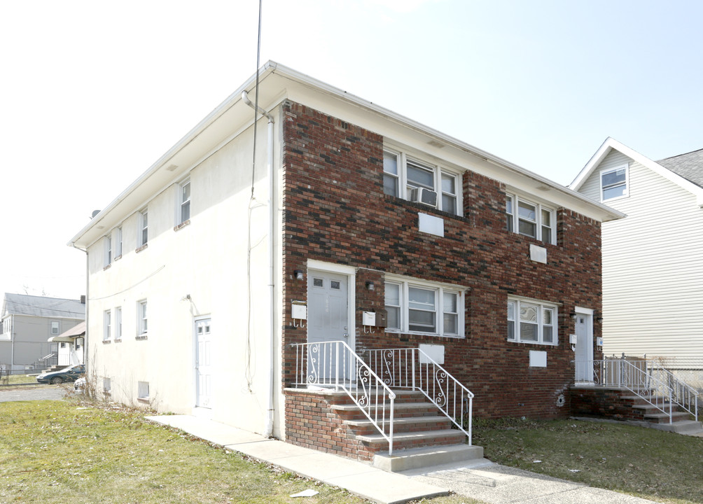 1828-1830 S Wood Ave in Linden, NJ - Building Photo