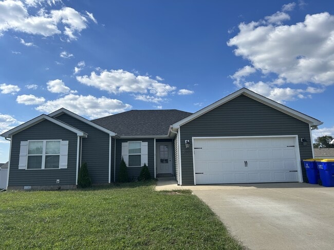 405 Deluth Dr in Bowling Green, KY - Building Photo - Building Photo