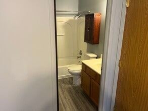 180 Grand Manor Dr, Unit 180 in Grand Ledge, MI - Building Photo - Building Photo