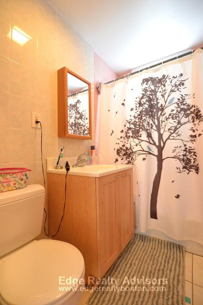 6 Litchfield St, Unit 3 in Boston, MA - Building Photo - Building Photo