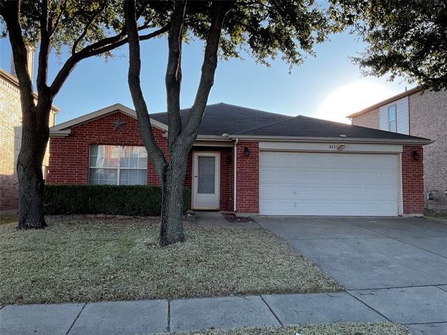 841 Paint Horse Trail in Saginaw, TX - Building Photo