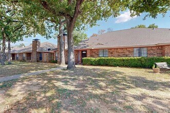 1900 N Irving Heights Dr in Irving, TX - Building Photo - Building Photo