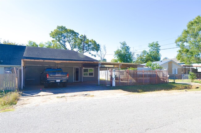 1282 Hopper Rd in Houston, TX - Building Photo - Building Photo