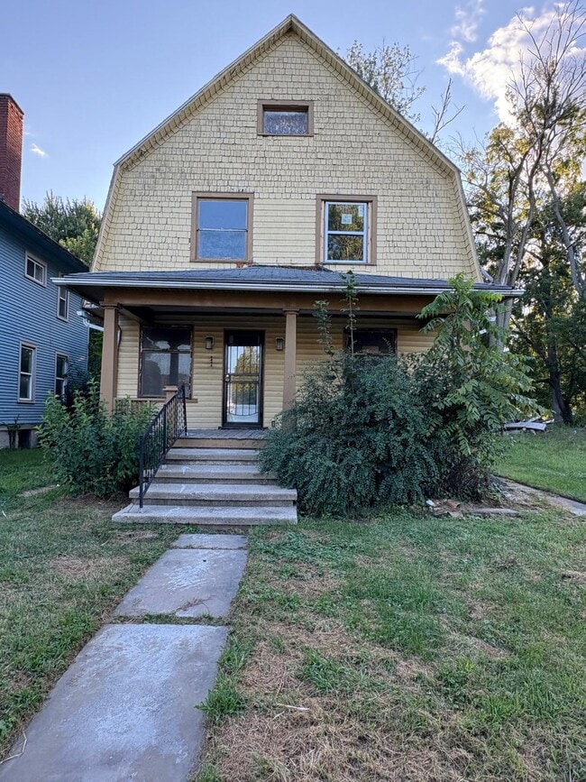 property at 2435 Warren St