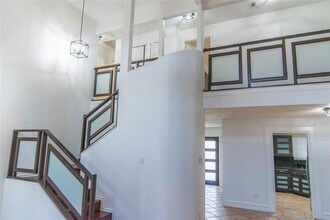 12705 Hunters Chase Dr in Austin, TX - Building Photo - Building Photo