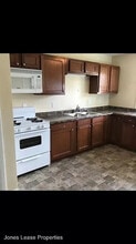 508 12th St, Unit A in Silvis, IL - Building Photo - Building Photo