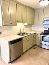 3906 E 60th Pl in Tulsa, OK - Foto de edificio - Building Photo