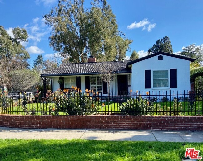 property at 4322 Elmer Ave