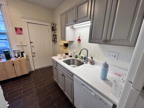 10 Alton Ct, Unit 3 in Brookline, MA - Building Photo - Building Photo