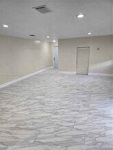 2433 Garfield St in Hollywood, FL - Foto de edificio - Building Photo