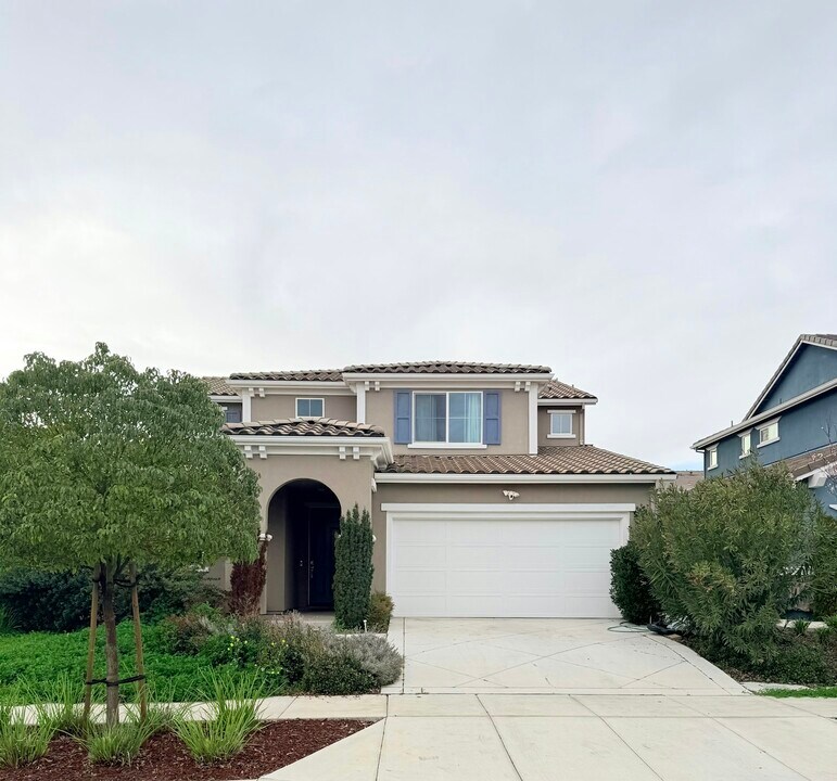 5344 Trimonti Cir in Antioch, CA - Building Photo