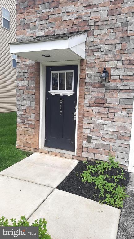 817 Admiral's Quay Dr in Mechanicsburg, PA - Building Photo - Building Photo