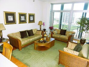 1400 S Michigan Ave, Unit 1204 in Chicago, IL - Building Photo - Building Photo