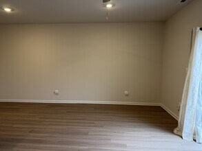 71 Bloomsbury St in Falling Waters, WV - Building Photo - Building Photo