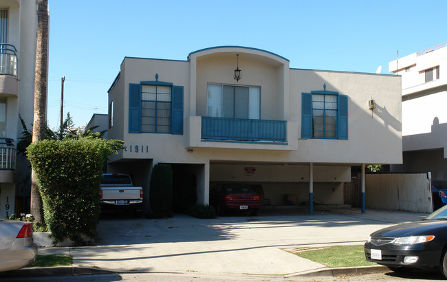 1911 Selby Ave in Los Angeles, CA - Building Photo - Building Photo