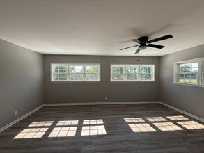 18 N Zetterower Ave in Statesboro, GA - Building Photo - Building Photo