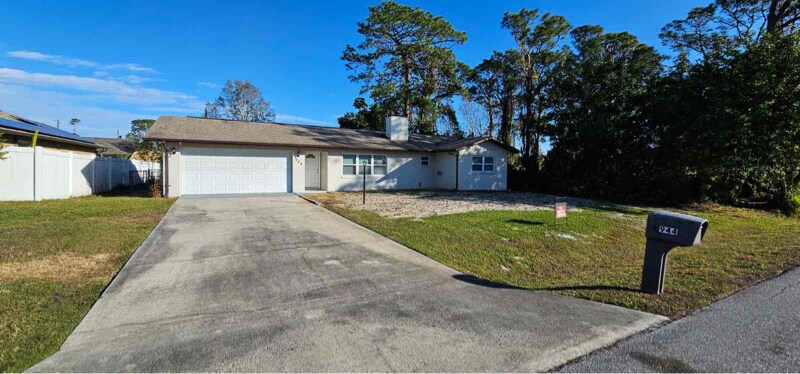 944 Galaxy Ave in Sebring, FL - Building Photo