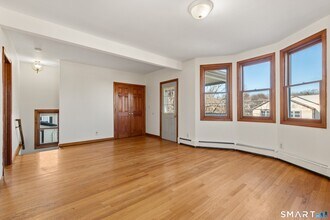 275 Jennings Rd in Fairfield, CT - Building Photo - Building Photo