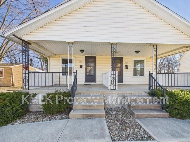 444 7th St in Struthers, OH - Building Photo - Building Photo