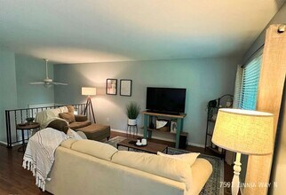 7592 Zinnia Way N in Osseo, MN - Building Photo - Building Photo