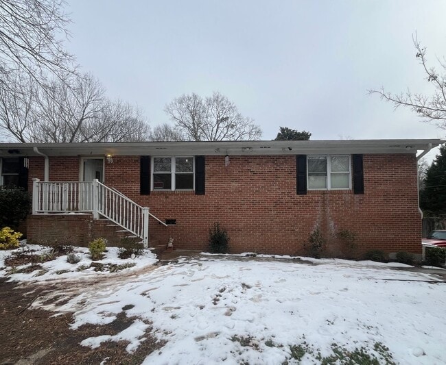 property at 4 Easy St