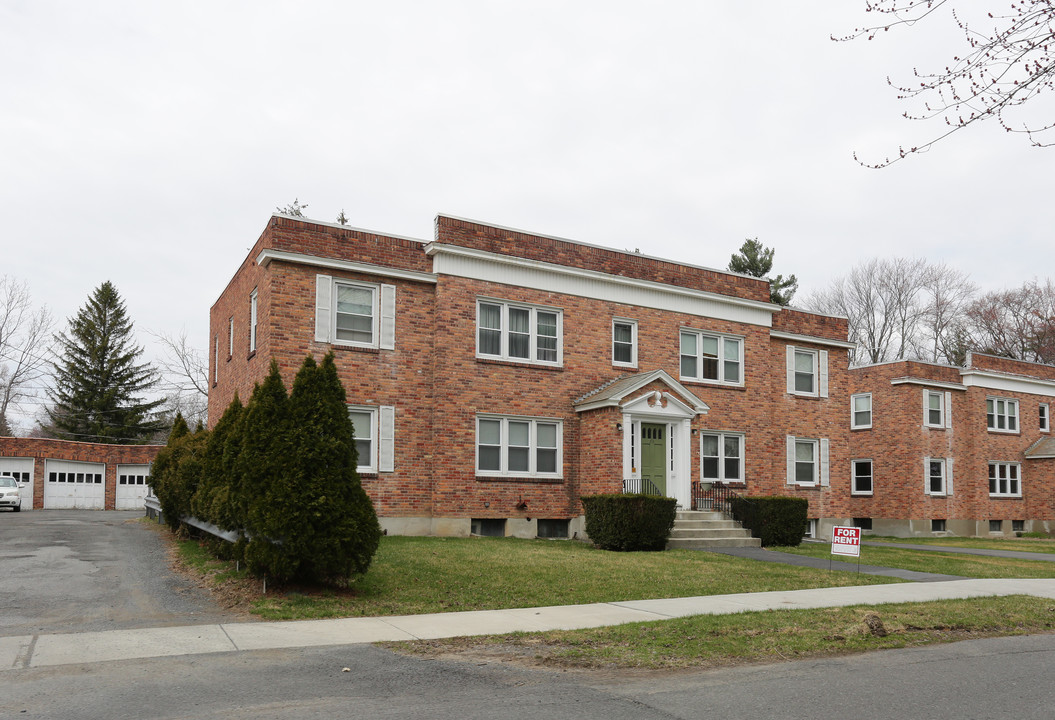 2 Cambridge Rd in Albany, NY - Building Photo