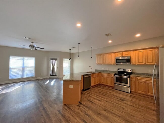 505 Arbor Lake Dr in Crestview, FL - Building Photo - Building Photo