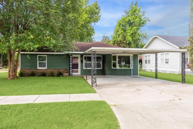 property at 522 Barkley St