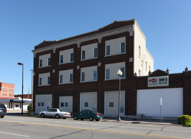 Skelly Building Apartments in El Dorado, KS - Building Photo - Building Photo