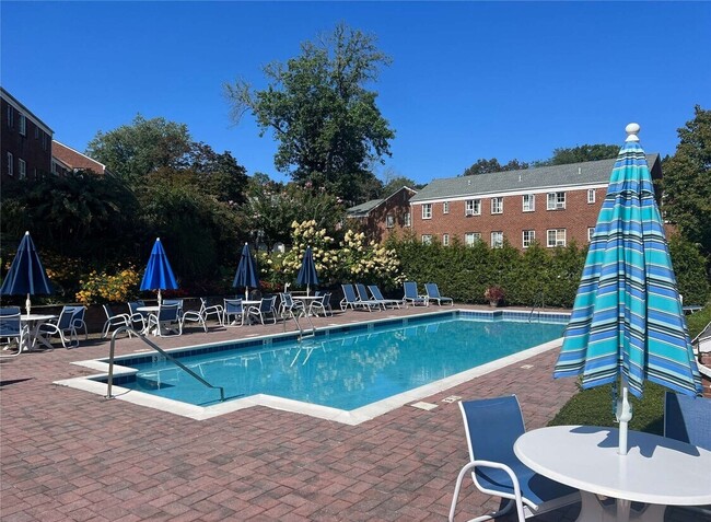 property at 14 Nathan Hale Dr