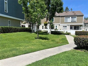 36 Birchwood Ln in Aliso Viejo, CA - Building Photo - Building Photo