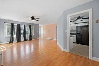 701 Ingleside Rd in Norfolk, VA - Building Photo - Building Photo