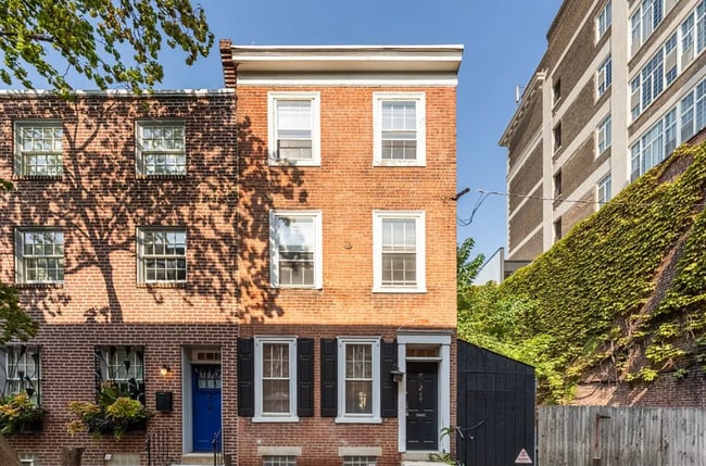 property at 214 S Bonsall St