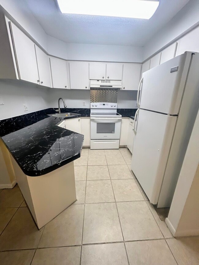 4181 S 57th Ave in Greenacres, FL - Building Photo - Building Photo