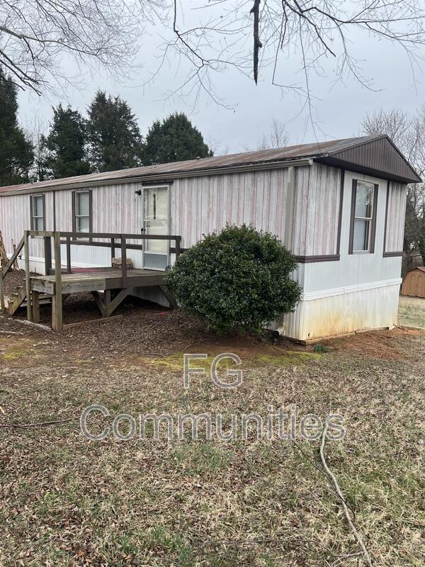 property at 105 Oak Knoll Dr